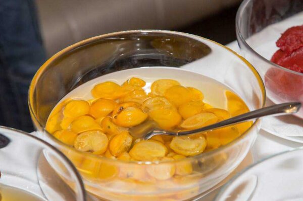 Polusušene žute cherry rajčice u ulju 750g/ 450g